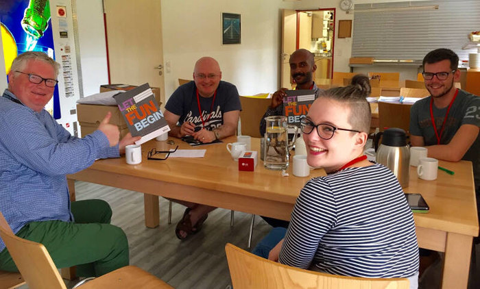 Betreuer sind bereit fürs Camp im Englisch Feriencamp