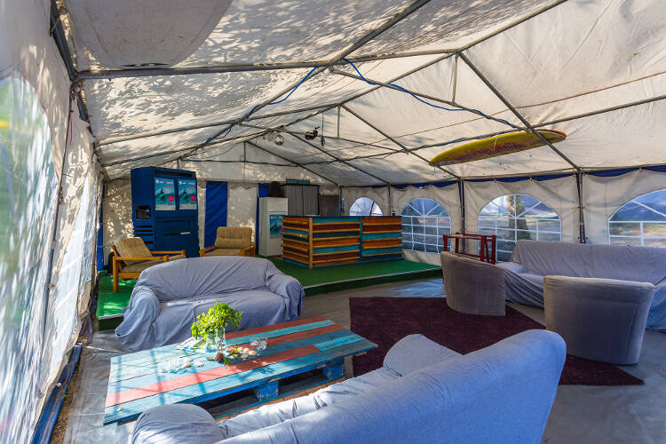 Aufenthaltszelt auf der Surffreizeit