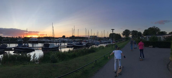 Sonnenuntergang im Kitesurf Camp