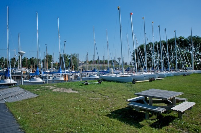 Boote im Hafen im Camp in Holland