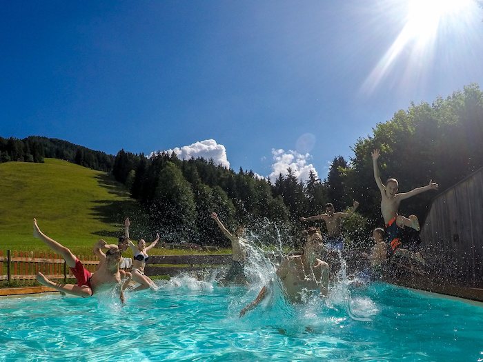 Bei uns kommt in den Sommermonaten der Wasserspaß nie zu kurz