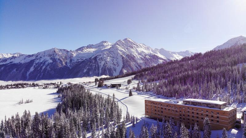 Ausblick auf Wälder und Berge während einer Ski-Jugendreise auf der Gerlosplatte