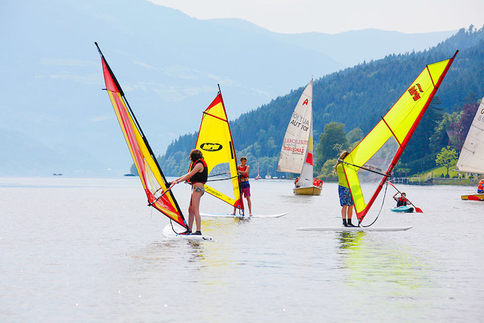 Windsurfen auf der Jugendreise Kärnten