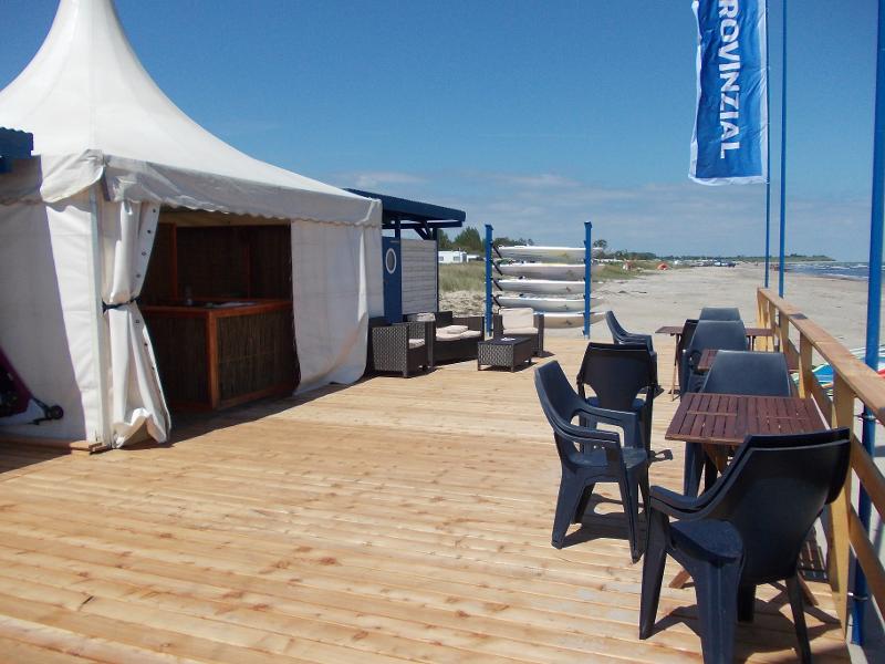 Zelt am Strand im Kitesurf-Camp Ostsee