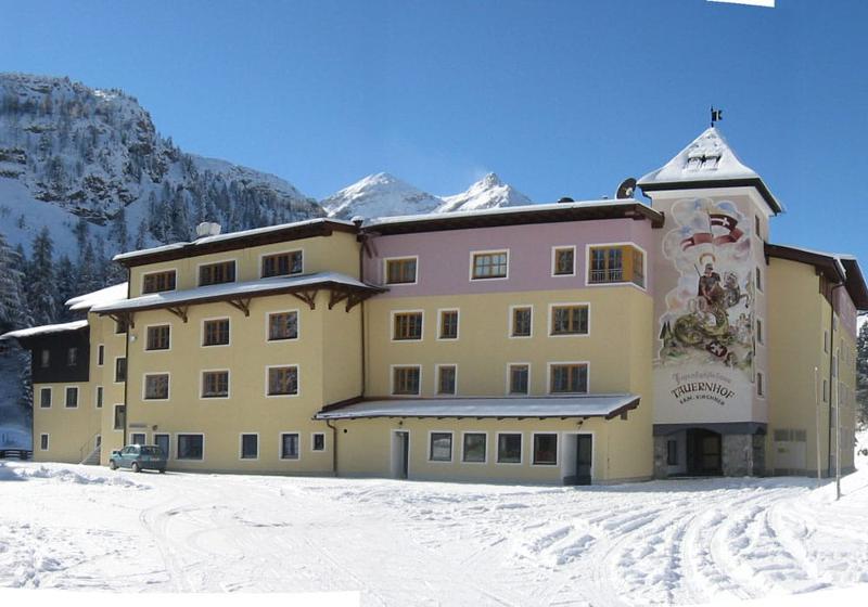 Unterkunft von aussen im Skilager