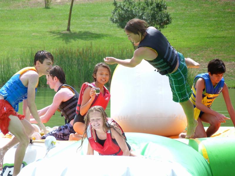 Wasserspass auf der internationalen Schülersprachreise Frankreich