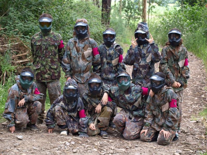 Paintball spielen in den internationalen Reiterferien Portugal