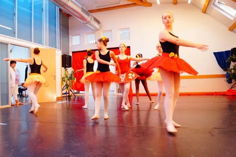 Ballett Aufführung im Tanz-Sommercamp