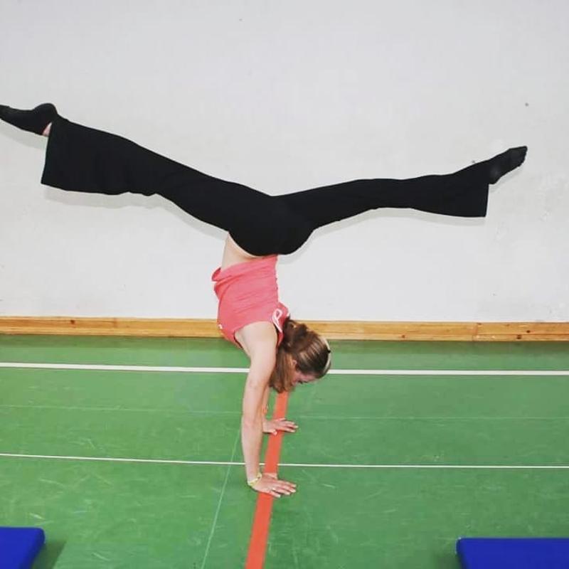 Handstand im Tanz-Sommercamp