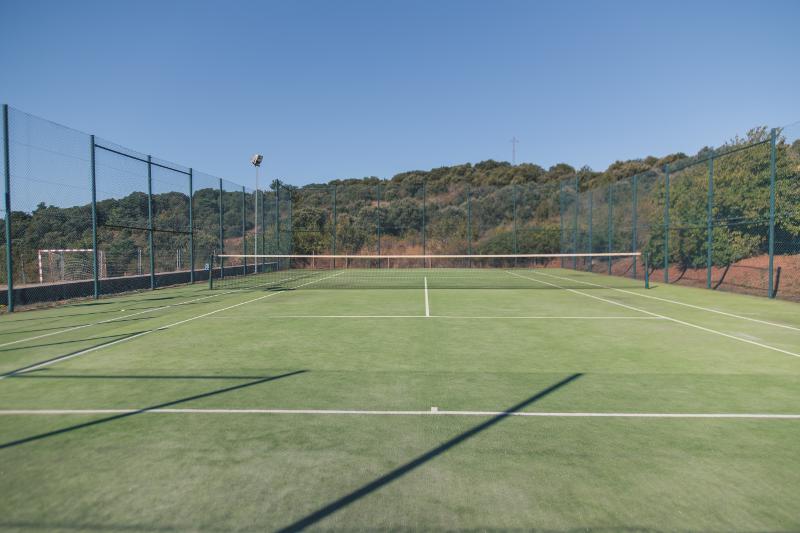 Fussball Platz im Englisch Sommercamp bei Barcelona