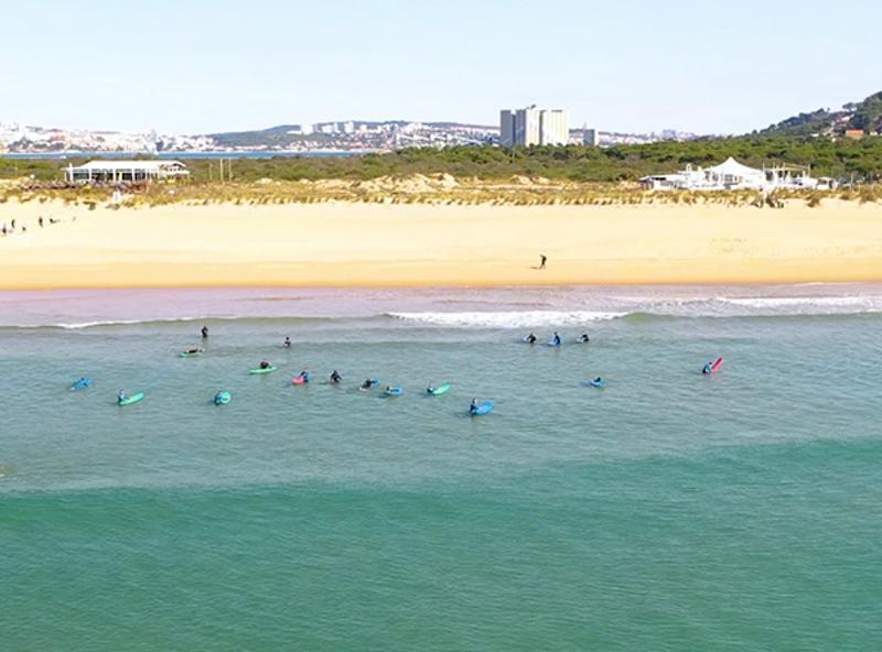 Surfen am Meer im Surfcamp Spanien Jugendreise