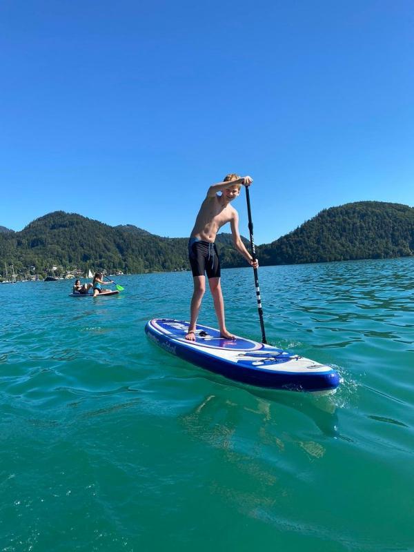 SUP paddeln im Englisch Camp Salzburg