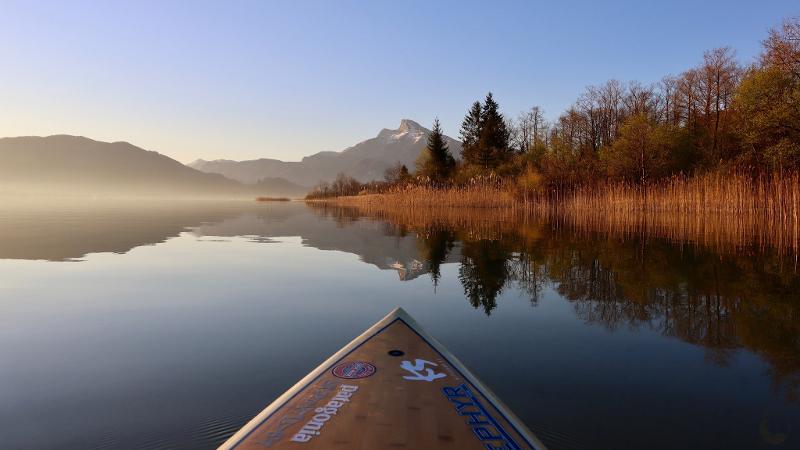 Morgendliche Stimmung im Ferienlager am See