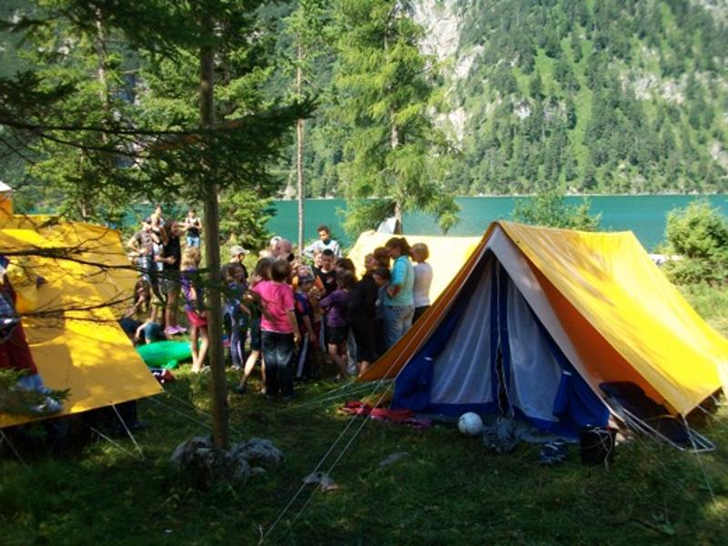 Zeltlager am See im Sommercamp Tirol